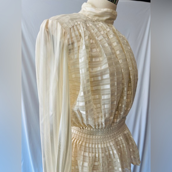 Vintage 80’s Romantic Sheer Cream Blouse with peplum waist and sexy back buttons - Picture 7 of 11